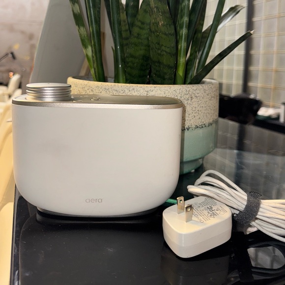 Aera Diffuser - Picture 1 of 2